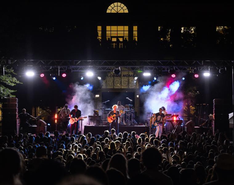 Fall Concert in the Campus Commons