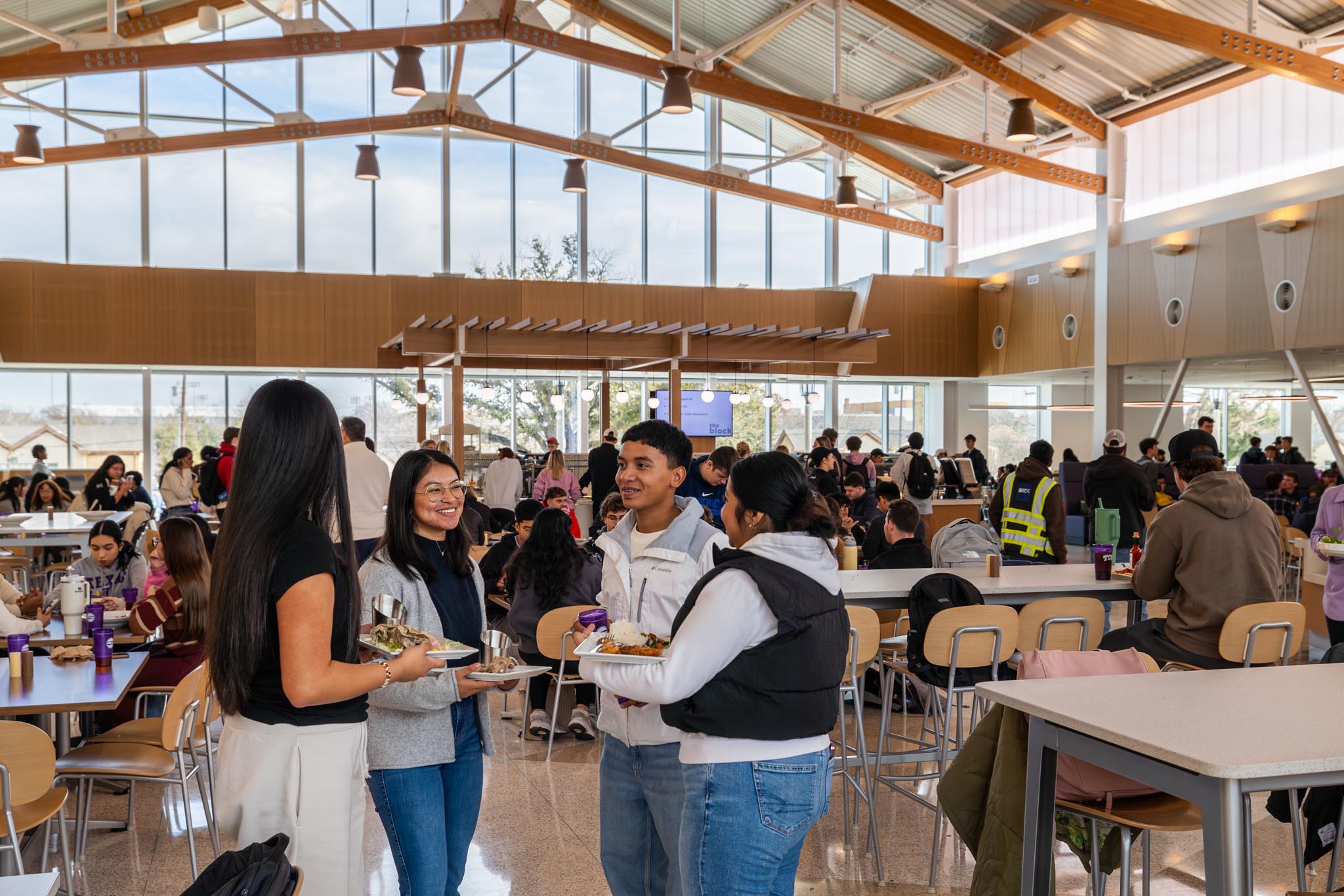Students eat and socialize in the newly-opened Gutierrez Hall, January 27, 2025. Photo by James Anger.