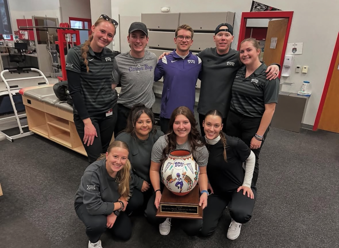 TCU student athletic trainers