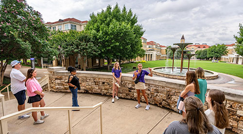 Prospective TCU students on campus tour